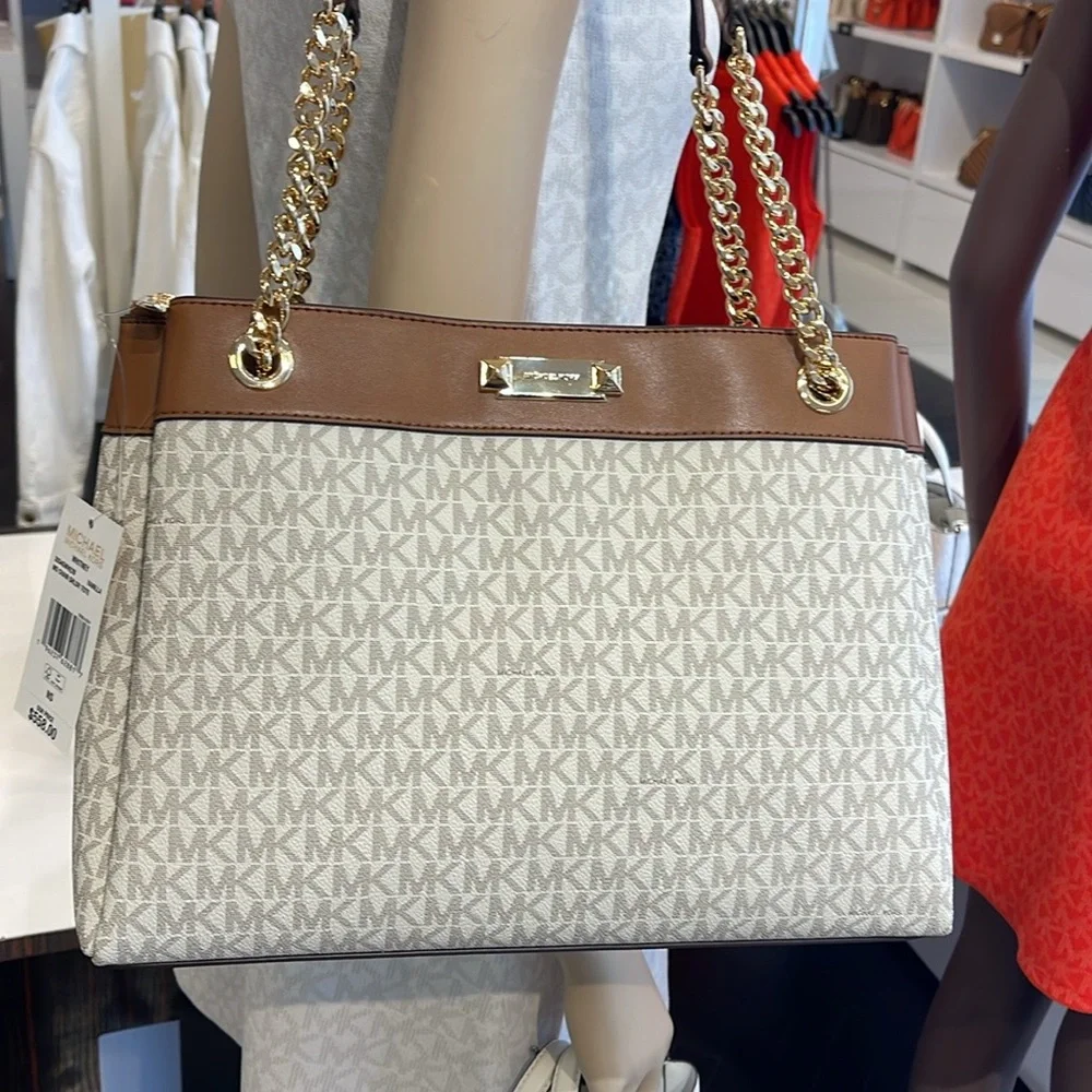 Michael Kors Whitney Medium Signature Logo Tote Bag
Vanilla
NWT - Picture 14 of 16